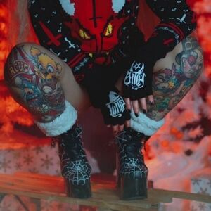 Too Fast ✦ Witch Bitĉh Fingerless Gloves ✦ Punk Gothic Knit Alt-Core Legacy